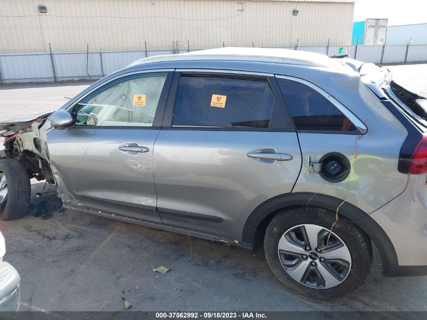 KNDCB3LCXN5514933 Kia Niro LX 14