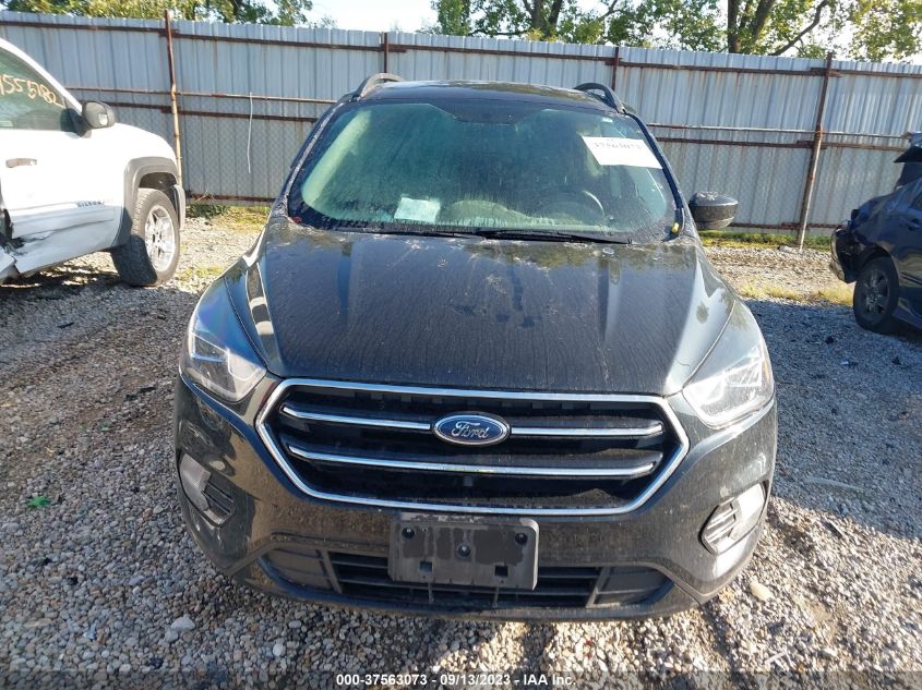 2018 FORD ESCAPE SE - 1FMCU9GD0JUC75372