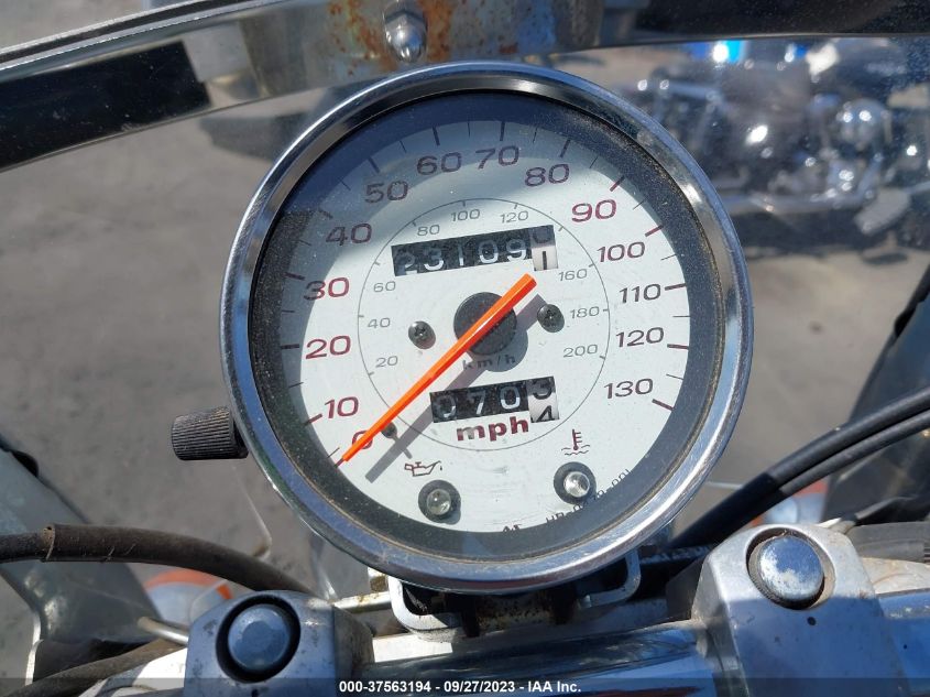 2001 HONDA VT1100 C2 1HFSC43051A100034