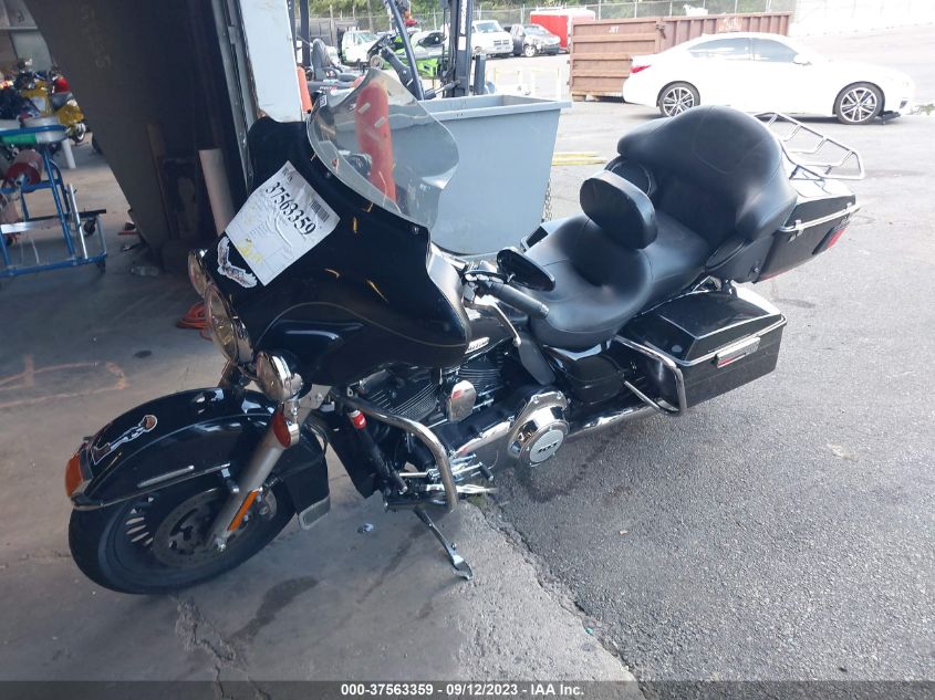 2011 HARLEY-DAVIDSON FLHTK 1HD1KEM17BB650660