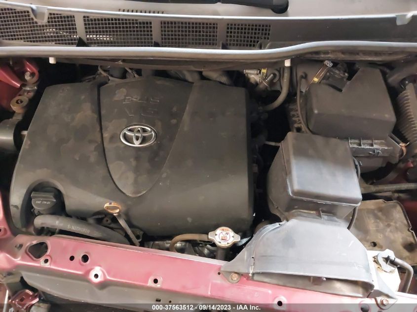 2018 TOYOTA SIENNA LE - 5TDKZ3DC6JS940841