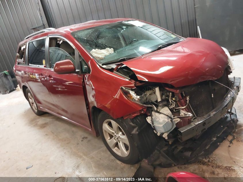 2018 TOYOTA SIENNA LE - 5TDKZ3DC6JS940841