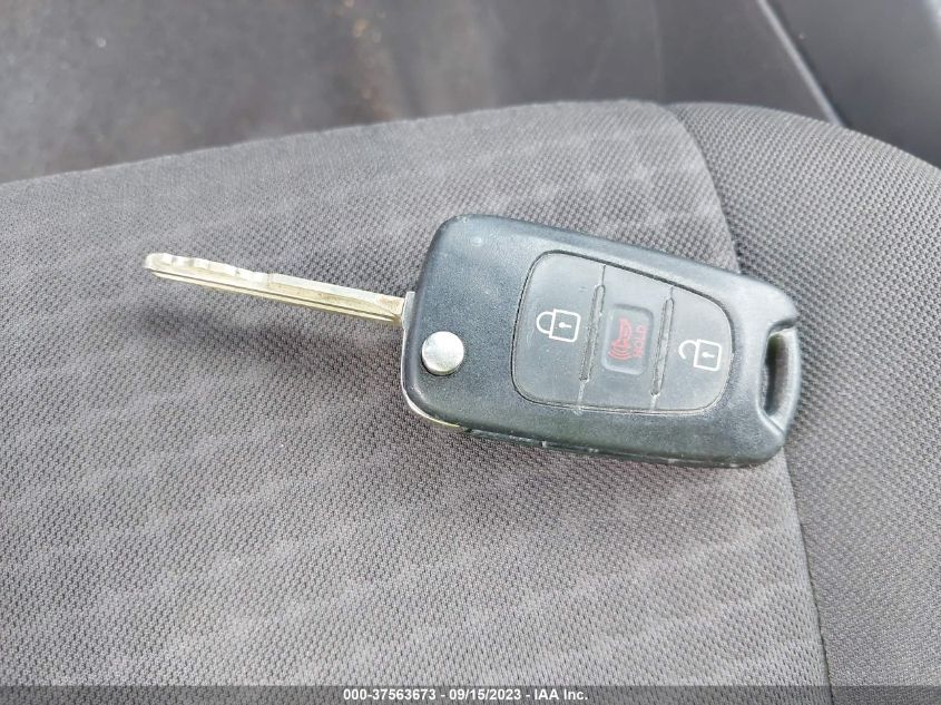 2013 KIA SOUL BASE - KNDJT2A51D7585492