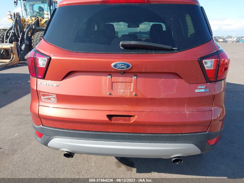 2019 FORD ESCAPE SE - 1FMCU9GD9KUA19944