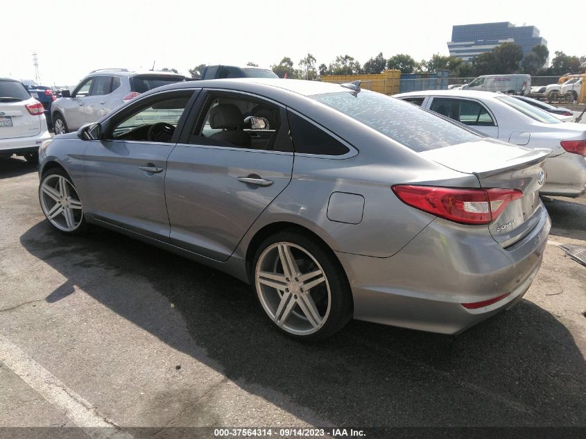 2015 HYUNDAI SONATA 2.4L SE - 5NPE24AF9FH231467