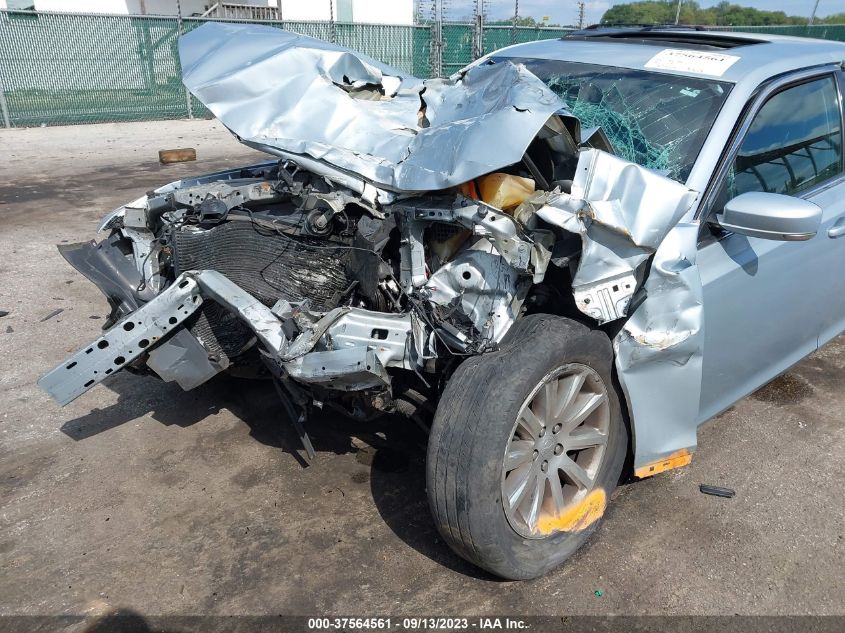 2013 CHRYSLER 300 - 2C3CCAAG5DH589638
