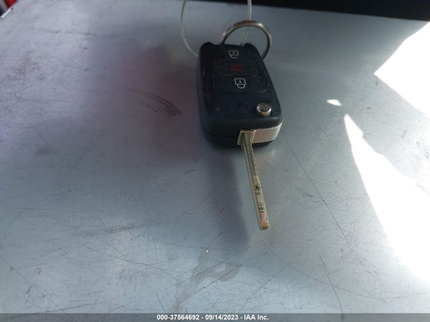2013 KIA SOUL BASE - KNDJT2A54D7613687