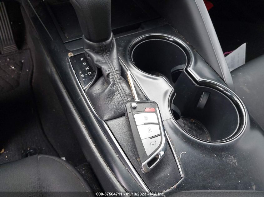 2019 TOYOTA CAMRY LE/SE/XLE/L - 4T1B11HK0KU253781