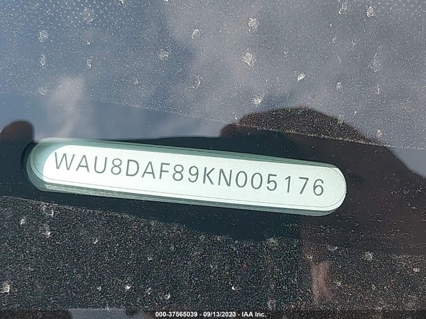 2019 AUDI A8 WAU8DAF89KN005176