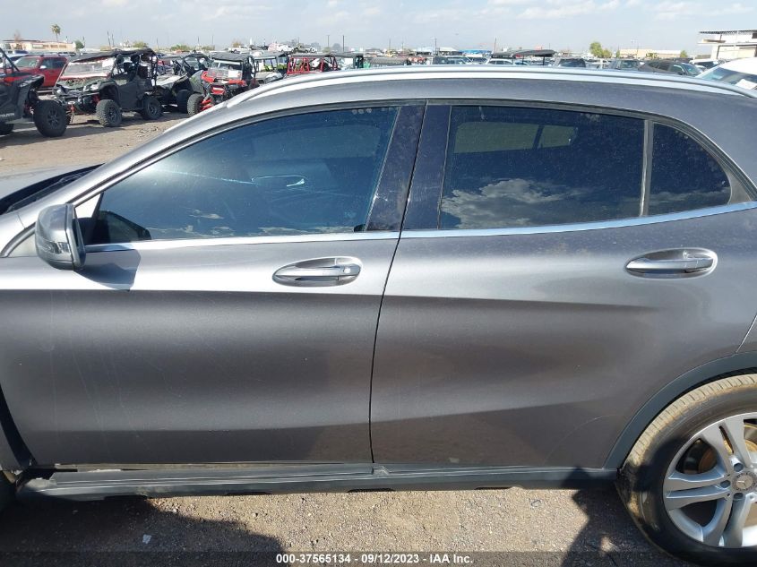 2016 MERCEDES-BENZ GLA GLA 250 - WDCTG4GB4GJ199320