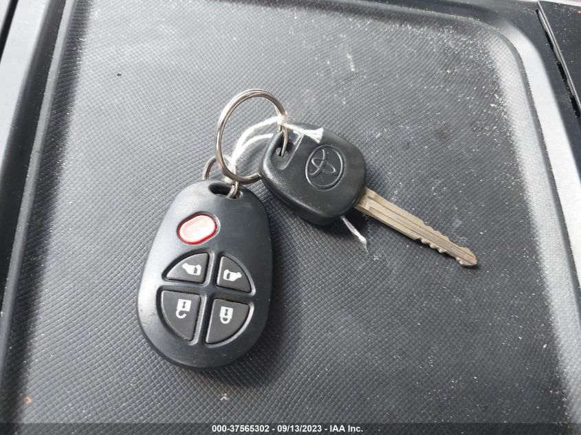 2018 TOYOTA SIENNA LE - 5TDKZ3DC0JS931357