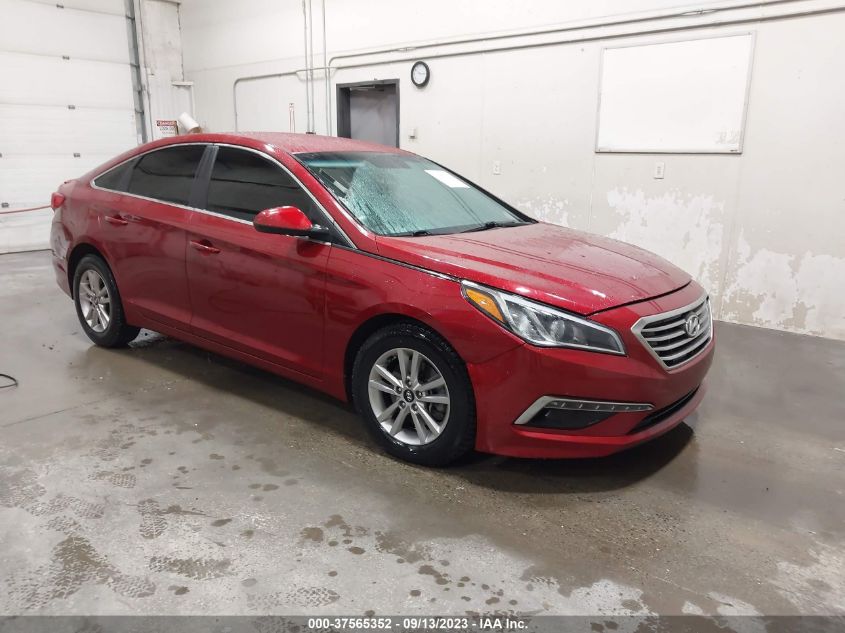 2015 HYUNDAI SONATA 2.4L SE - 5NPE24AF0FH015961