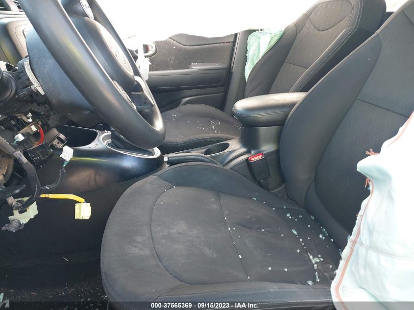 2014 KIA SOUL BASE - KNDJN2A21E7009600