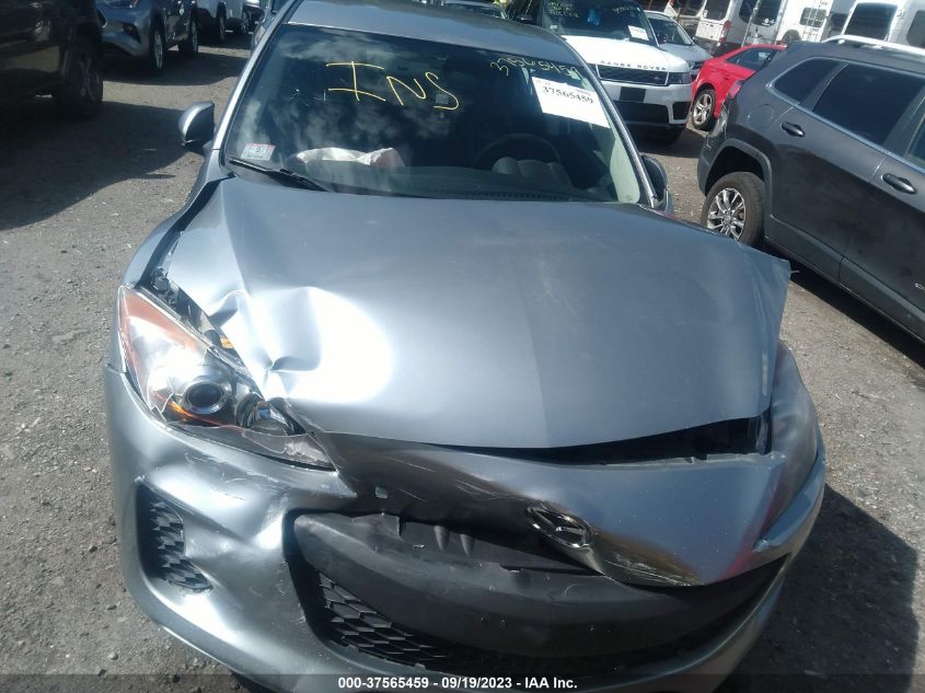 2013 MAZDA MAZDA3 I SV - JM1BL1TG8D1841286