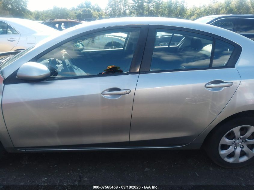 2013 MAZDA MAZDA3 I SV - JM1BL1TG8D1841286