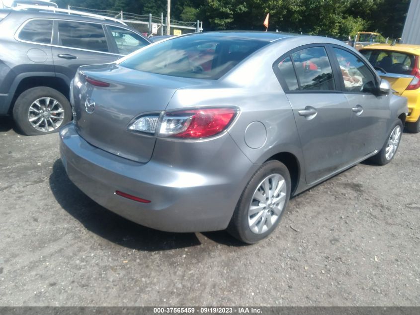 2013 MAZDA MAZDA3 I SV - JM1BL1TG8D1841286