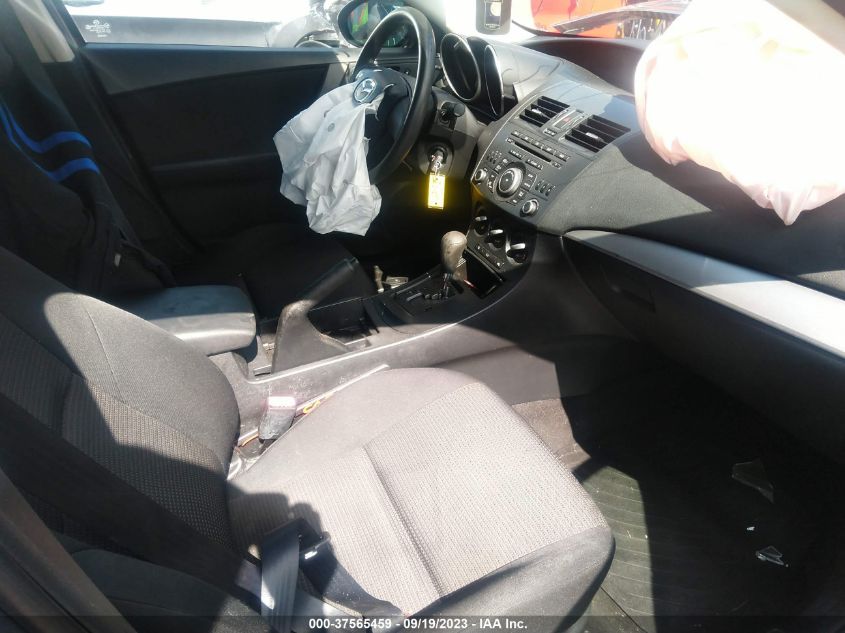 2013 MAZDA MAZDA3 I SV - JM1BL1TG8D1841286