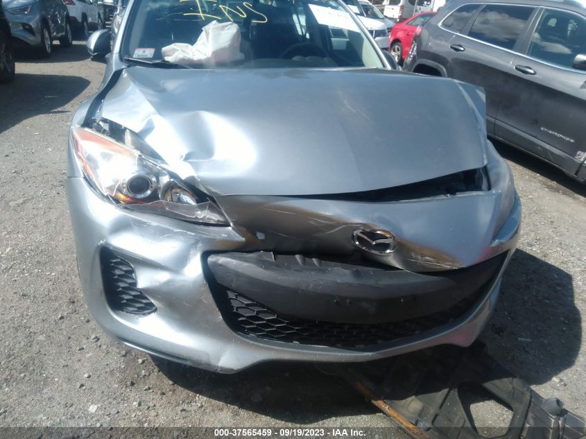2013 MAZDA MAZDA3 I SV - JM1BL1TG8D1841286