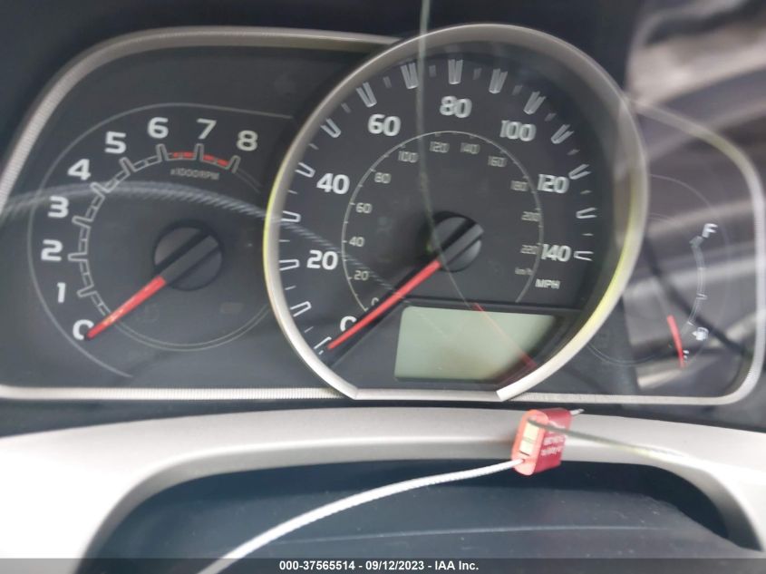 2015 TOYOTA RAV4 XLE - 2T3WFREV5FW159330