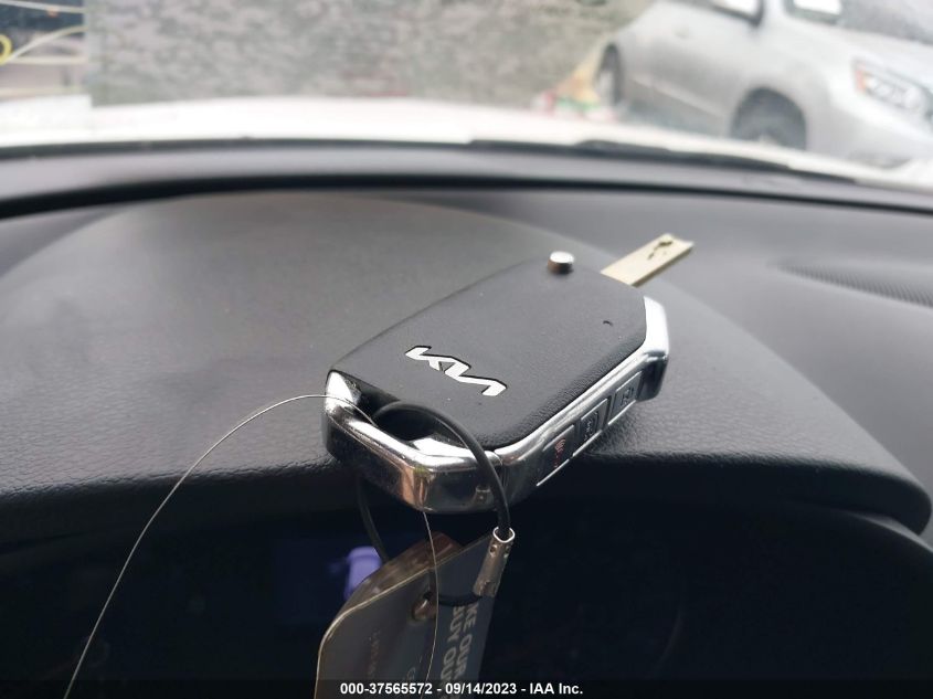 2022 KIA SOUL LX - KNDJ23AU2N7176225
