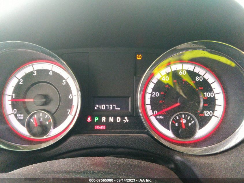 2013 DODGE GRAND CARAVAN SXT - 2C4RDGCG9DR562214