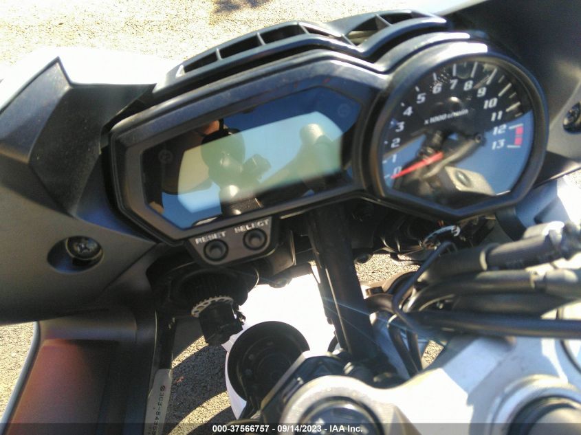 2012 YAMAHA FZ1 S JYARN17E3CA008443