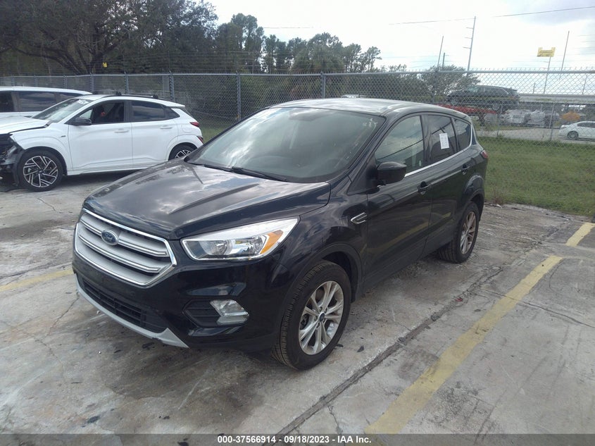 VIN 1FMCU9GD5KUC00295 2019 FORD ESCAPE SE