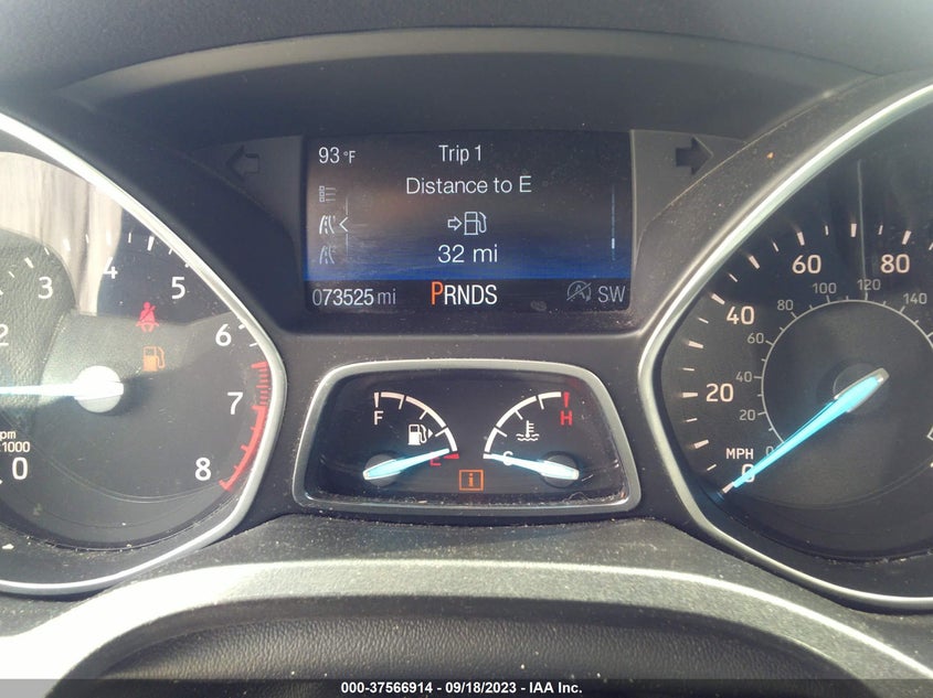 VIN 1FMCU9GD5KUC00295 2019 FORD ESCAPE SE