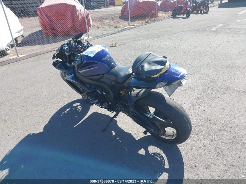 2007 SUZUKI GSX-R750 JS1GR7KA972109276