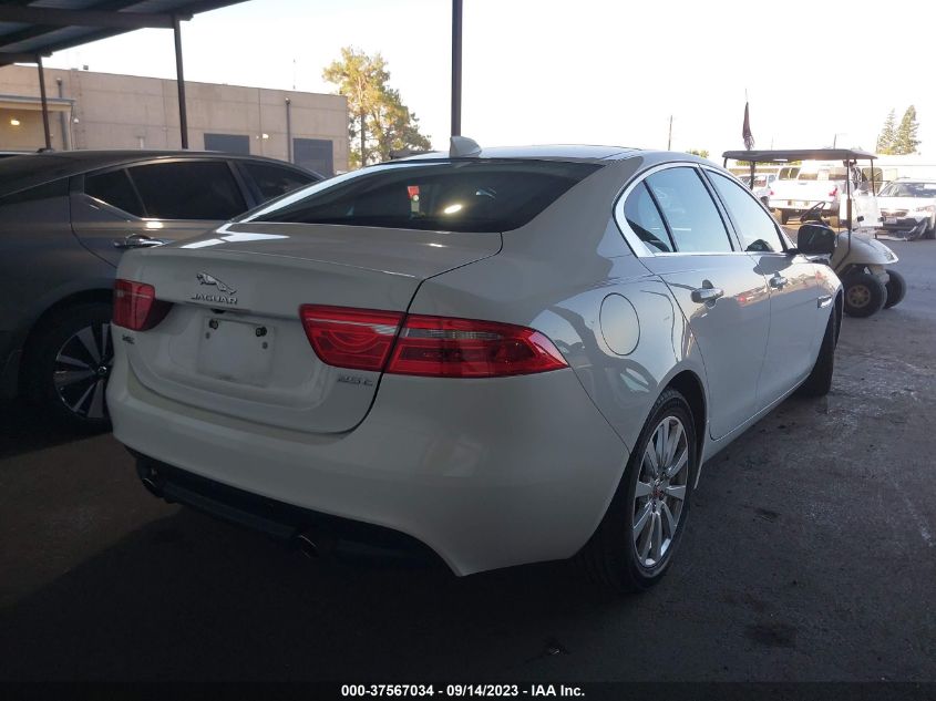 VIN SAJAR4FX5KCP49935 2019 JAGUAR XE