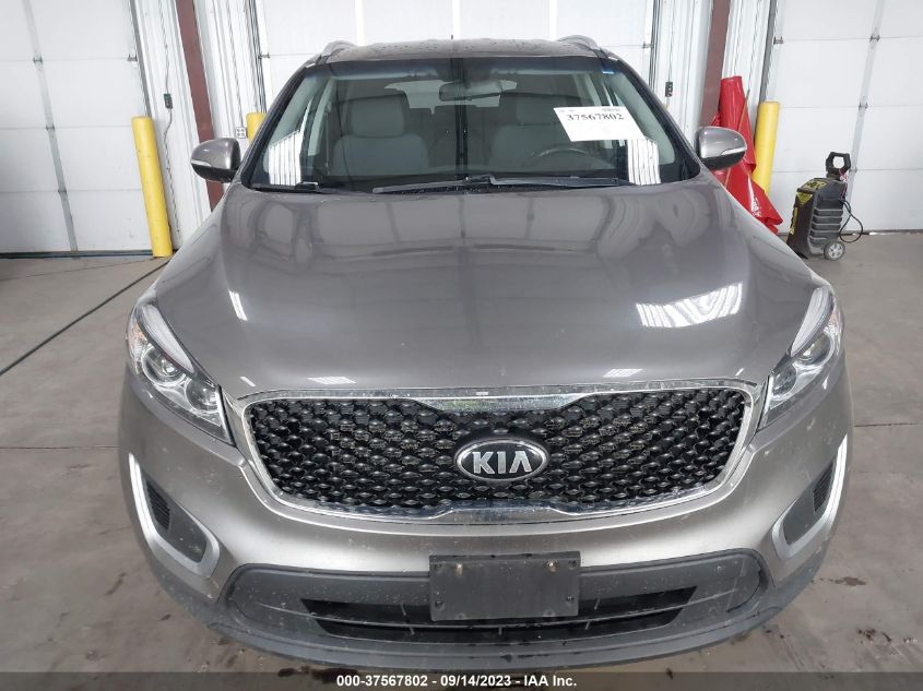 2017 KIA SORENTO LX V6 - 5XYPGDA52HG212125