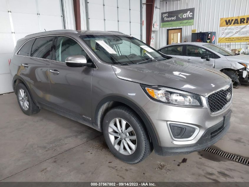 2017 KIA SORENTO LX V6 - 5XYPGDA52HG212125