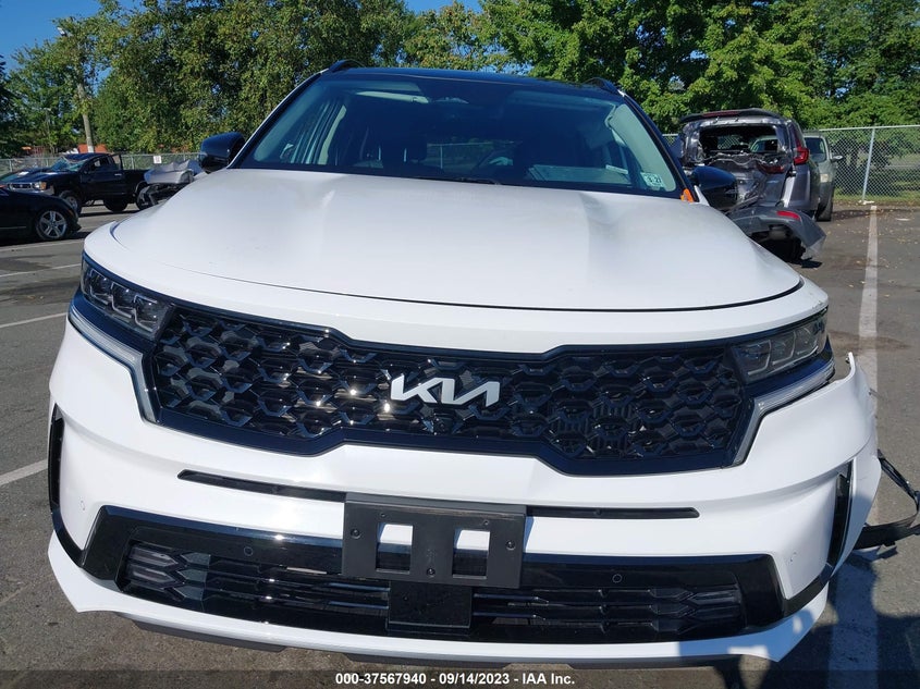 VIN 5XYRK4LF0NG099090 2022 KIA SORENTO SX/SXP