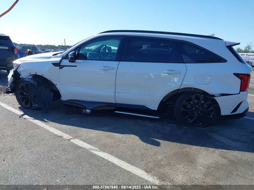 VIN 5XYRK4LF0NG099090 2022 KIA SORENTO SX/SXP