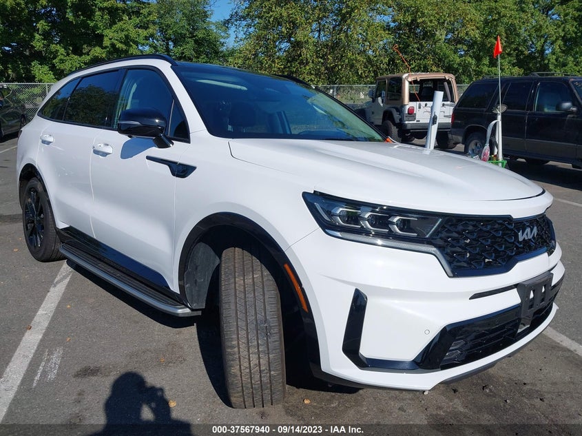 VIN 5XYRK4LF0NG099090 2022 KIA SORENTO SX/SXP