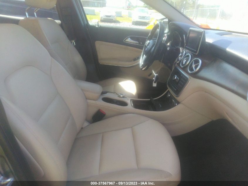 2015 MERCEDES-BENZ GLA-CLASS GLA 250 - WDCTG4EB8FJ132592