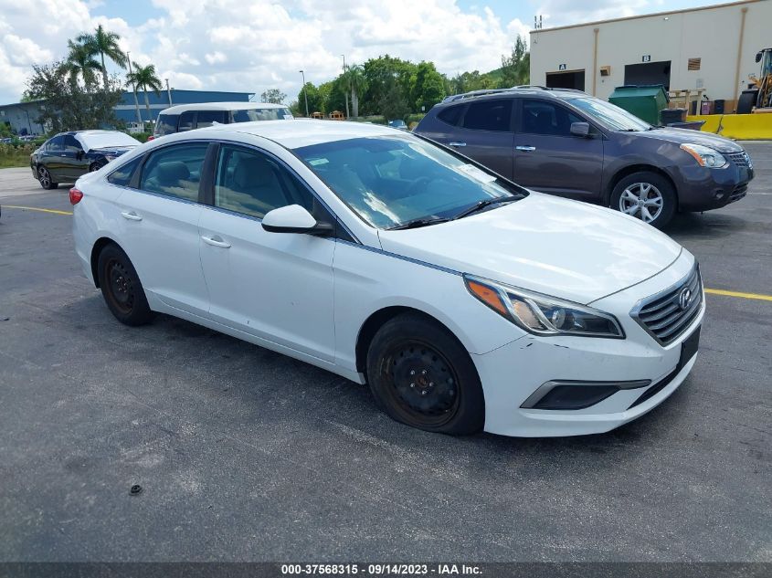 2016 HYUNDAI SONATA 2.4L SE - 5NPE24AF7GH364181