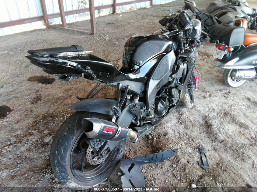 2010 KAWASAKI ZX1000 F JKAZXCF17AA001852