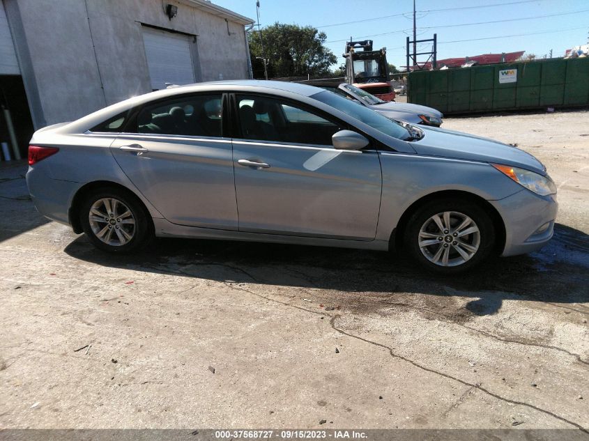 2013 HYUNDAI SONATA GLS PZEV - 5NPEB4AC9DH618975