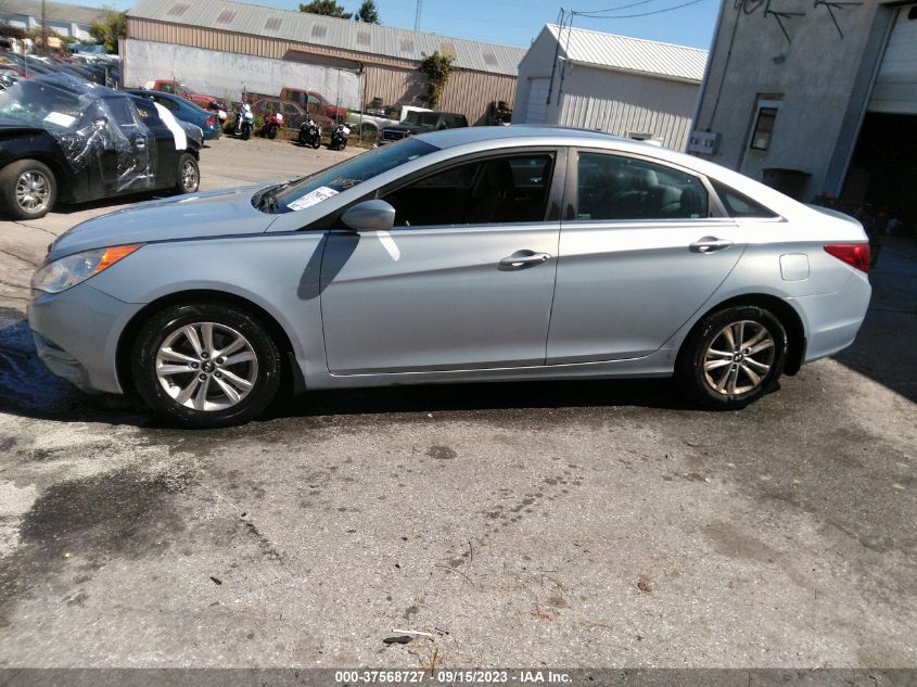 2013 HYUNDAI SONATA GLS PZEV - 5NPEB4AC9DH618975