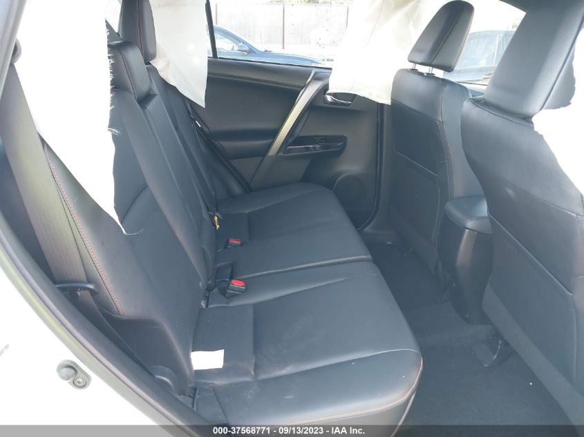 2016 TOYOTA RAV4 SE - JTMJFREV4GD184535
