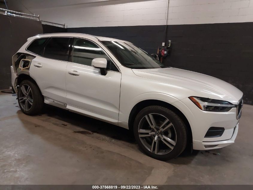 YV4102RK5M1862759 VOLVO XC60 MOMENTUM 2021