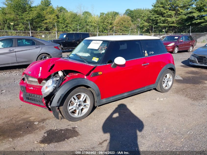 2013 MINI COOPER HARDTOP WMWSU3C56DT373969