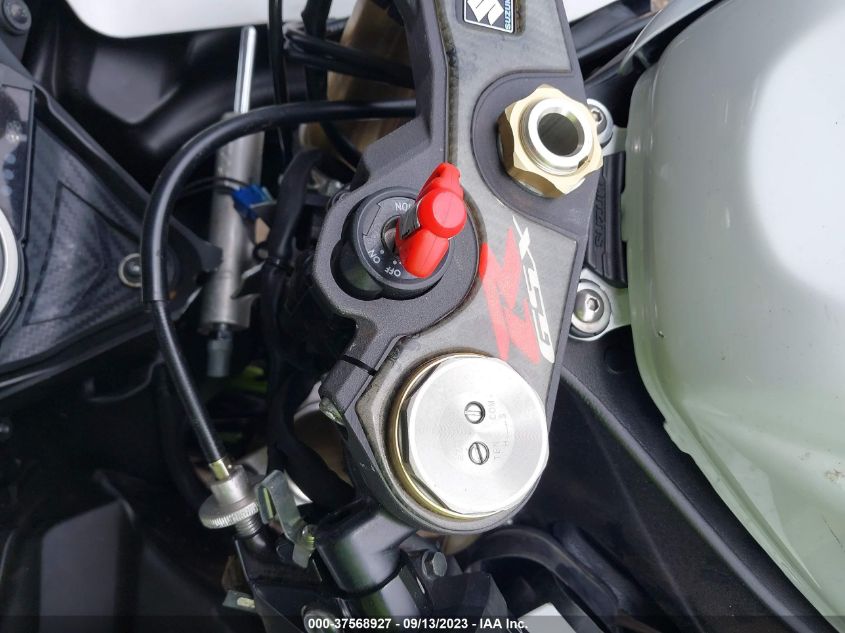 2011 SUZUKI GSX750 JS1GR7MA9B2101023