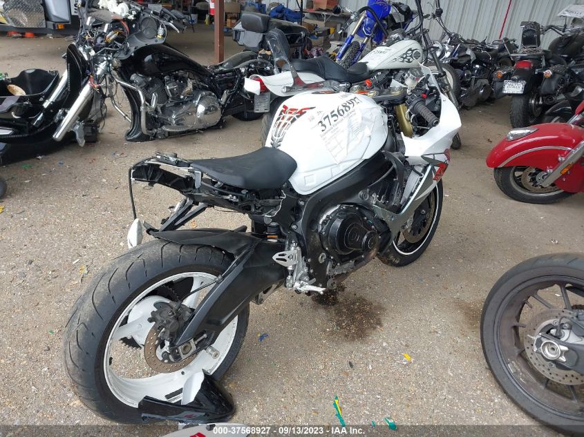 2011 SUZUKI GSX750 JS1GR7MA9B2101023
