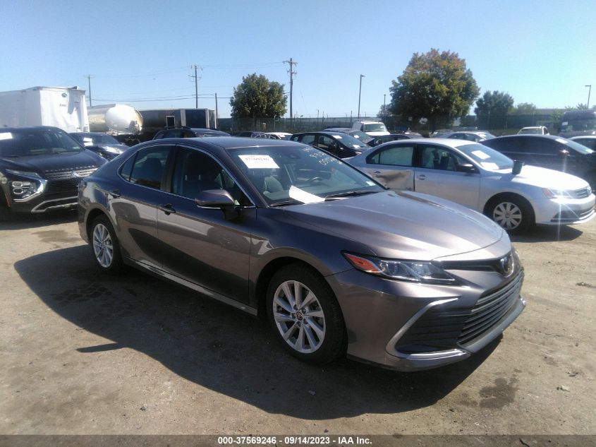 2022 TOYOTA CAMRY LE - 4T1C11BK4NU054220