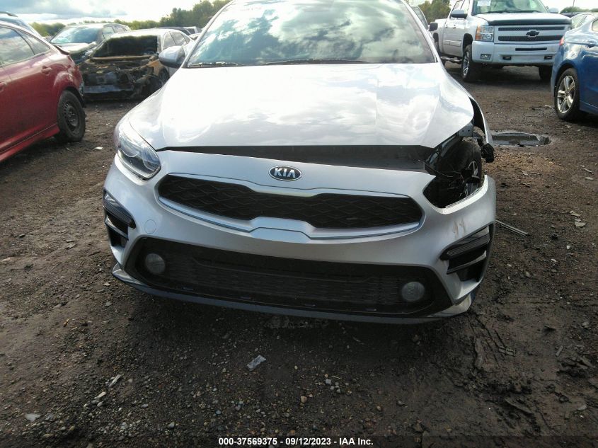 3KPF24AD0ME390706 Kia Forte LXS 12