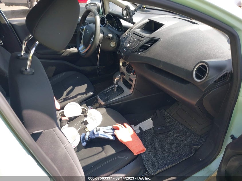 VIN 3FADP4BJ2HM168943 2017 FORD FIESTA SE