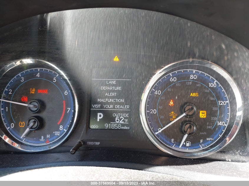 VIN 2T1BURHE5JC067640 2018 TOYOTA COROLLA L/LE/XLE/SE/XSE