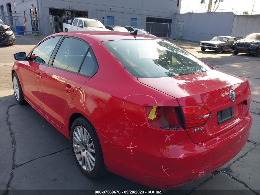 2014 VOLKSWAGEN JETTA SEDAN SE - 3VWD17AJ4EM415726